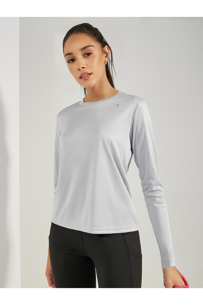 Styli Logo Detail Long Sleeves Basic Top