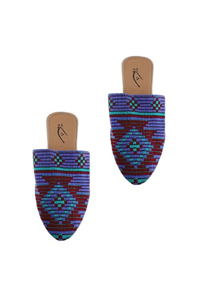 Mishkat نعال ماد