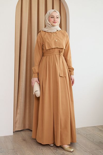 InStyle Bolero-Kamelkleid mit Knopfdetail