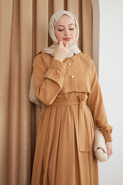 InStyle Bolero-Kamelkleid mit Knopfdetail