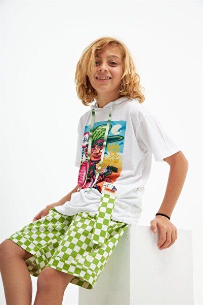 Hilal Akıncı Kids Tricou cu glugă cu imprimeu pentru ciclism pentru băieți, pantaloni scurți din denim în carouri Set de 2 piese