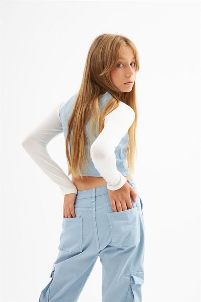 Hilal Akıncı Kids Set de 3 piese pentru fete, vestă din denim, pantaloni albi cu buzunare cargo