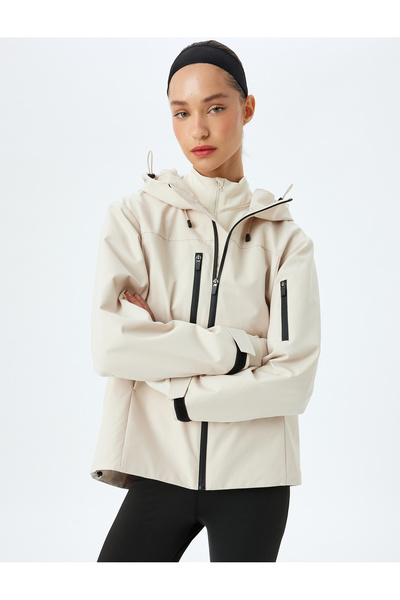 Koton Saisonale Jacke mit Kapuze, Reißverschlusstasche, detaillierter bequemer Schnitt