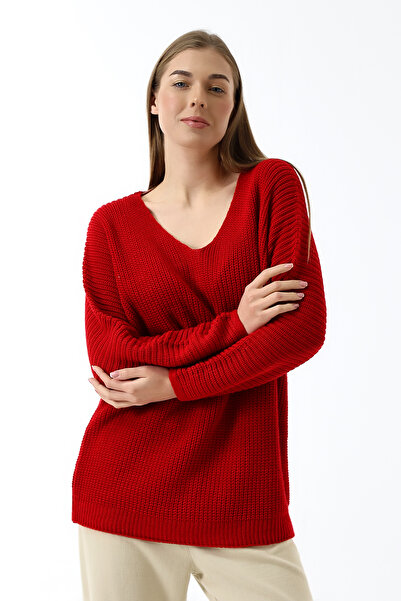 Devinka Women's Red Oversize Casual V-Neck Knitwear Sweater