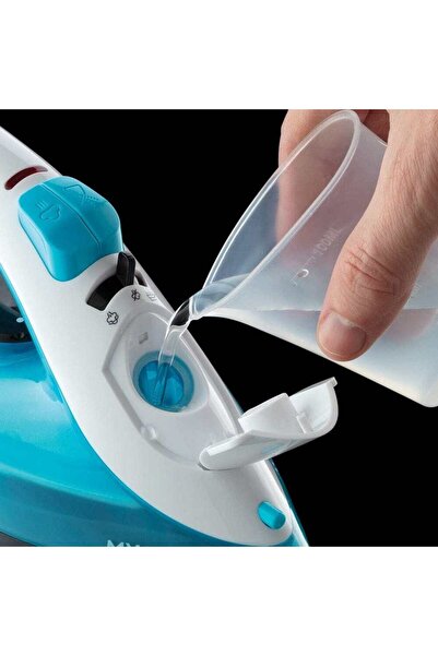 RUSSELL HOBBS My Iron Lightweight Steam Iron