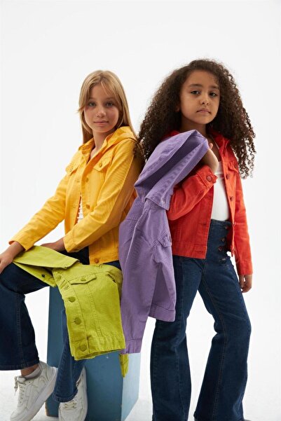 Hilal Akıncı Kids Деним яке с качулка, цветно и свалящо се, за момиче