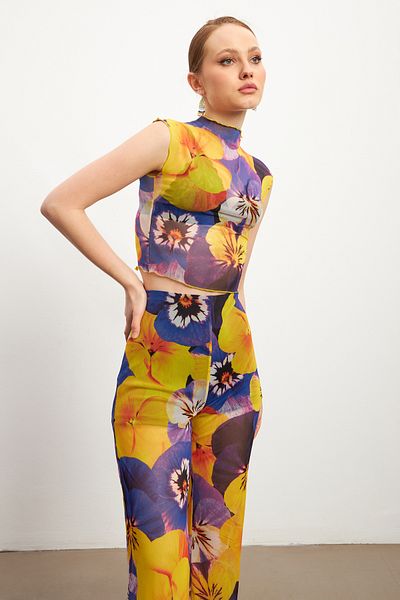 MODAGEN Women's Round Neck Multicolor Print Bottom Top Pants Suit