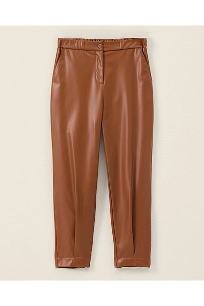 SEÇİL Pocketed Ankle Length Carrot Cut Faux Leather Trousers
