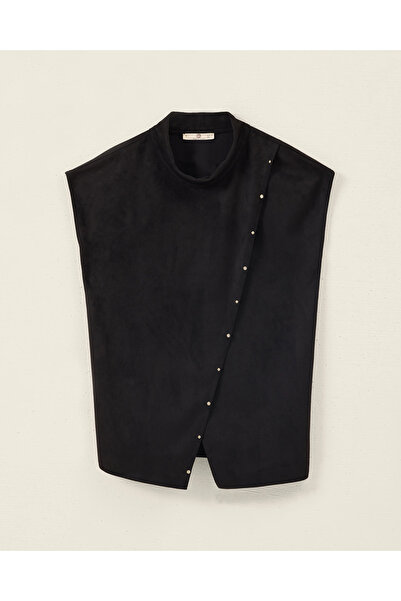 SCL Aksesuar Detaylı Dik Yaka Asimetrik Süveter