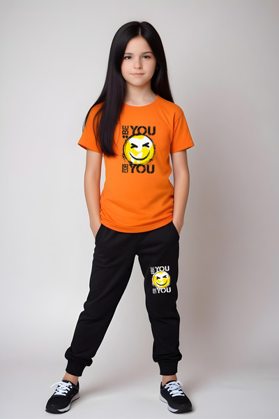 FYK COLLECTİON For You Emoji Printed Girls' Short Sleeve T-Shirt and Sweatpants Set