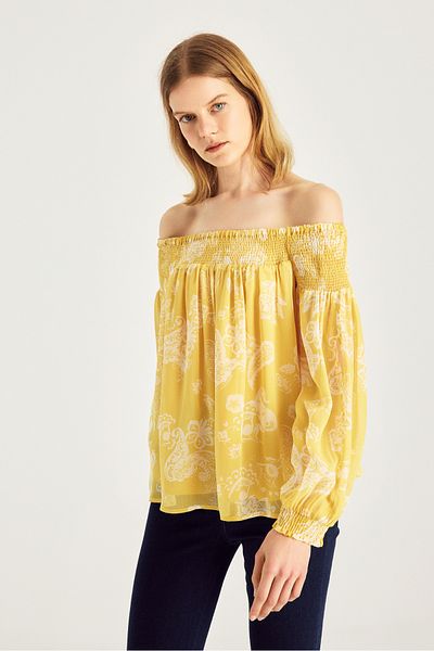 Naramaxx Madonna Collar Blouse