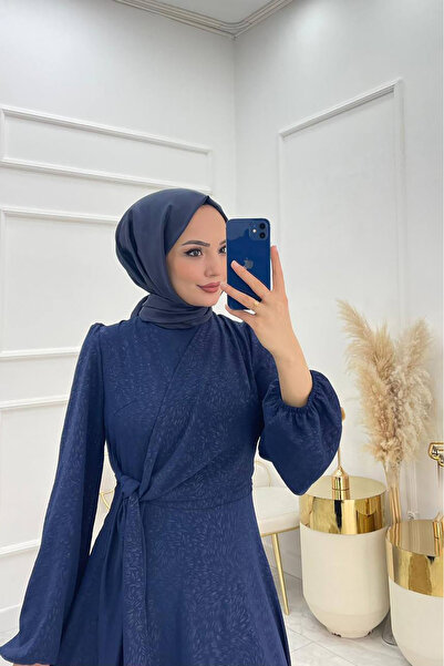 Neşeli Butik فستان حريمي من الجاكار بتفاصيل جلد NMS044