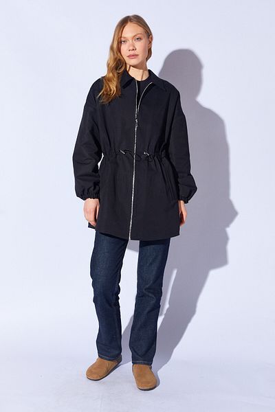 Manche Drawstring Waist Water Repellent Raincoat Women's Trench Coat |   Black