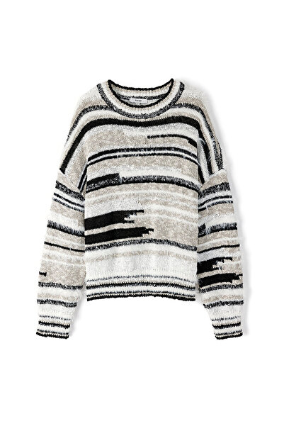 Twist Oversize Jacquard Sweater