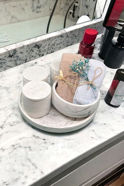 Trust Stone Σετ μπάνιου Marble Series με θήκη για πετσέτες και οργάνωση από σκυρόδεμα