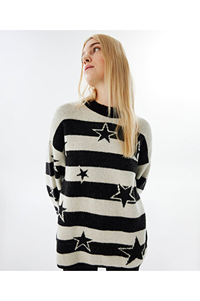 Twist Jacquard Star Striped Sweater