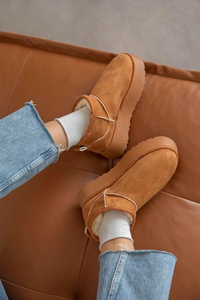 STRASWANS Women's Furry Thick Sole Boots, Novi Style Suede Half Tan