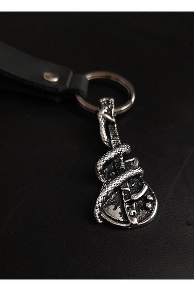 BSN Store إكسسوارات سلسلة مفاتيح من الجلد الطبيعي باللون الأسود الفاخر مع شكل ثعبان جيتار إسكندنافي