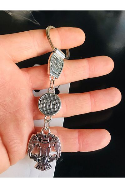 mykhediyevesanatatölyesi Metal Keychain with Seljuk Emblem and Turkish Flag Stylish and Durable Design