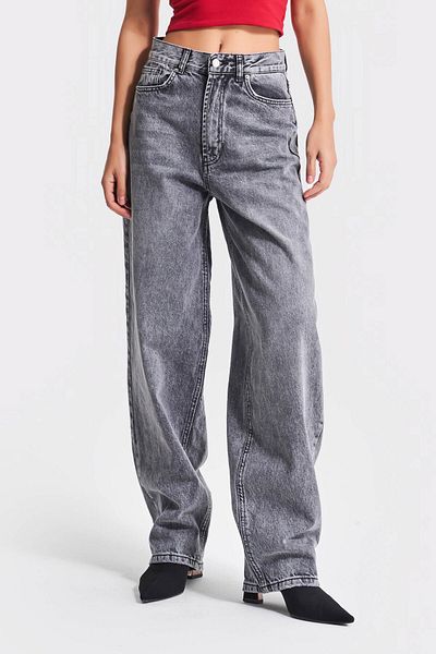 its basic Gray Color Women's 4S5-13 Skater Fit Loose Cut 100% Cotton Denim Jean