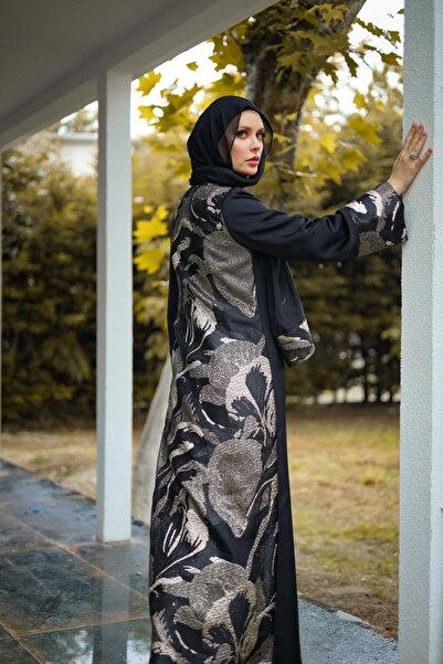 HARİKA WEAR عباية سوداء مطرزة