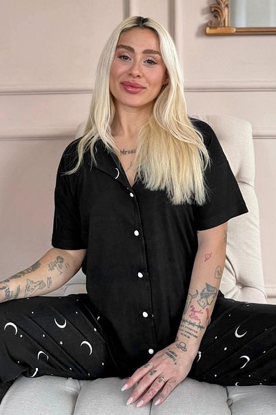 Pijamaevi Set de pijamale cu mânecă scurtă, cu nasturi în față, din bambus, cu model de noapte înstelată neagră