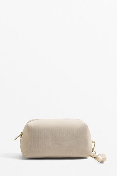 Oysho Mesh wash bag