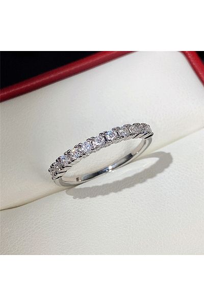 Choice 6 F1238 خاتم زفاف نسائي بتصميم عصري من Huitan مرصع بأحجار الزركونيا المكعبة البيضاء اللامعة