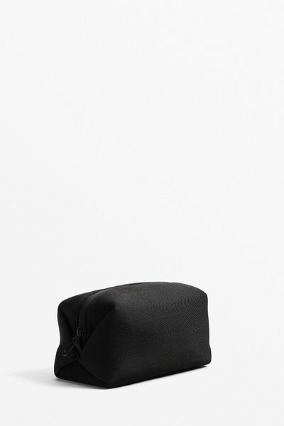 Oysho Mesh wash bag