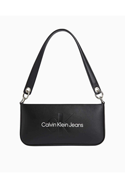 Calvin Klein SCULPTED SHOULDER POUCH25 MONO