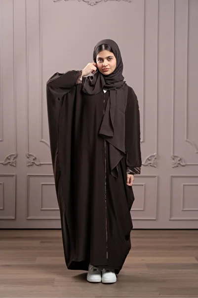 LAVİNİA Lavinia youth abaya in open style with patterned sleeves and front design.