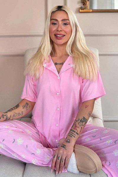 Pijamaevi Pink Soft Daisy Patterned Bamboo Front Buttoned Short Sleeve Pajama Set