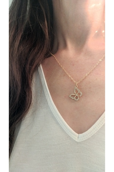 TREND Elegant Necklace with Rhinestones Butterfly Figured Gold Color Chain