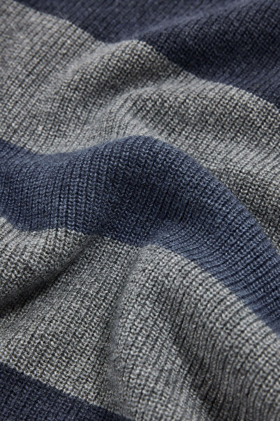 W Collection Gray Crew Neck Long Sleeve Sweater