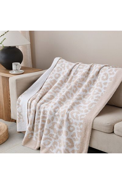 Mezoe Printed Soft and Luxurious Feather Knit Jacquard Throw