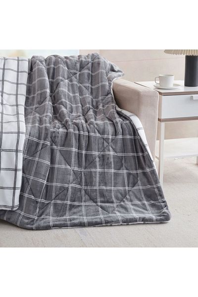 Mezoe Checkered Pattern Soft and Luxurious Velvet Throw