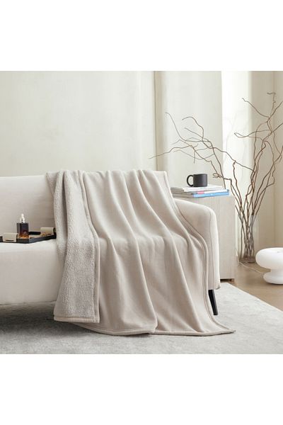 Mezoe Soft and Luxurious Comfortable Mink Blanket