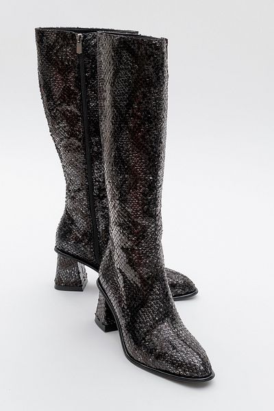 LuviShoes Γυναικείες μπότες με χοντρό τακούνι ELLY με μαύρο σχέδιο