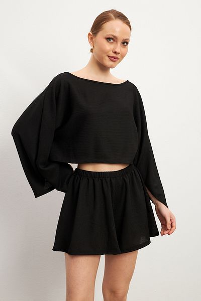 MODAGEN Costum negru cu mânecă lungă și pantaloni scurți pentru femei