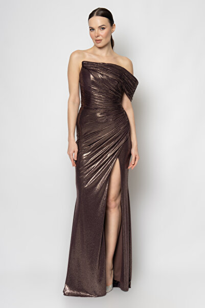 RENGIN Tek göğüsten koluna büzgülü bantlı straplez abiye elbise