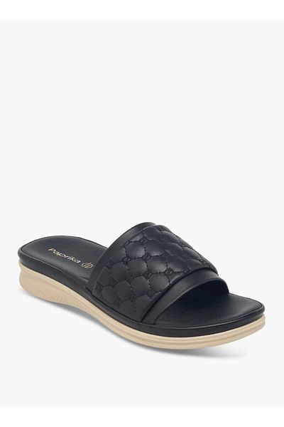 Paprika Paprika Monogram Quilted Slip-On Sandals