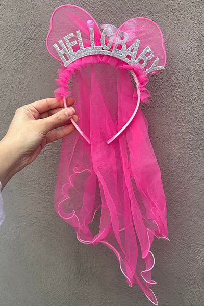 TAKIŞTIR تاج مكتوب عليه Hello Baby بلون فوشيا مع تفاصيل من التول