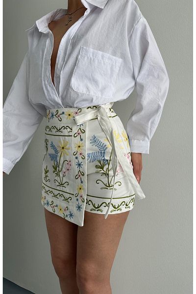 FASHION COCKTAIL Summer Linen Bohemian Mini Shorts Skirt with Cornflower Embroidered Front Mini Skirt Look