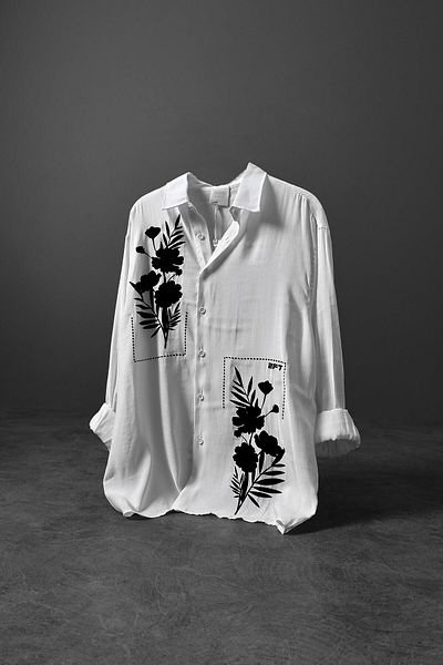 Slatra Men's White Rose Flock Print Oversize Long Sleeve Shirt