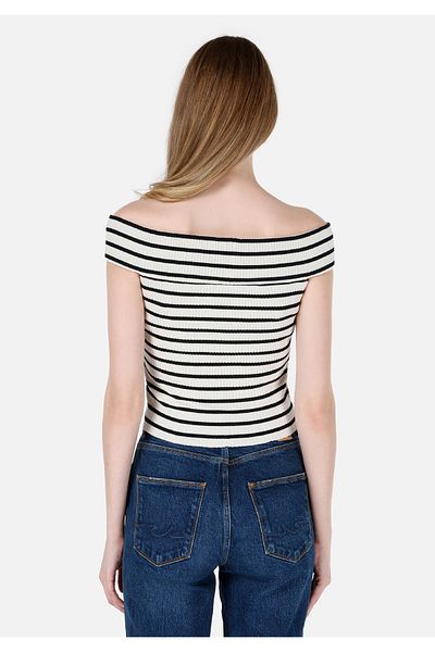 Colin's Slim Fit Boat Neck Women's Black Short Sleeve T-Shirt