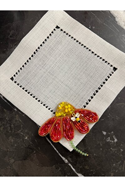 Hatice sakallı design 1Pcs Daisy Embroidered Coffee Side Presentation Napkin (Red)