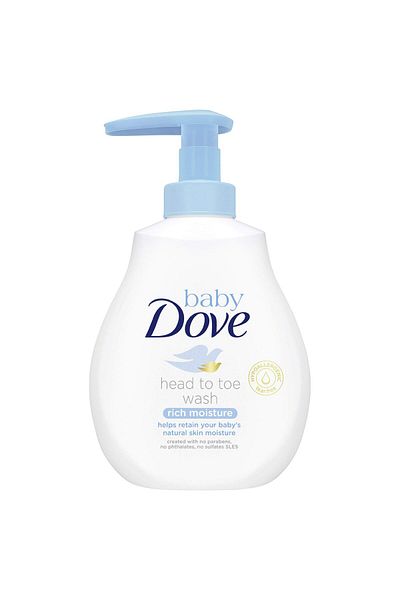 Dove غسل رأس الطفل حتى أصابع قدميه