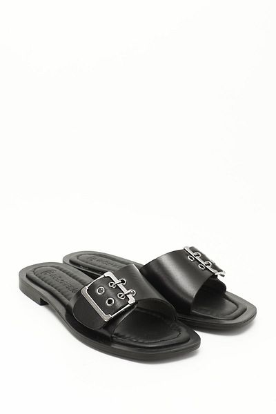 GÖNDERİ(R) Women / Girls Black Buckle Single Strap Genuine Leather Slippers