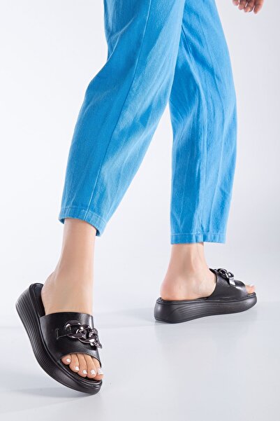 Ayakkabı Frekansı Jerry Kadın Toka Detaylı Hakiki Deri Terlik Siyah