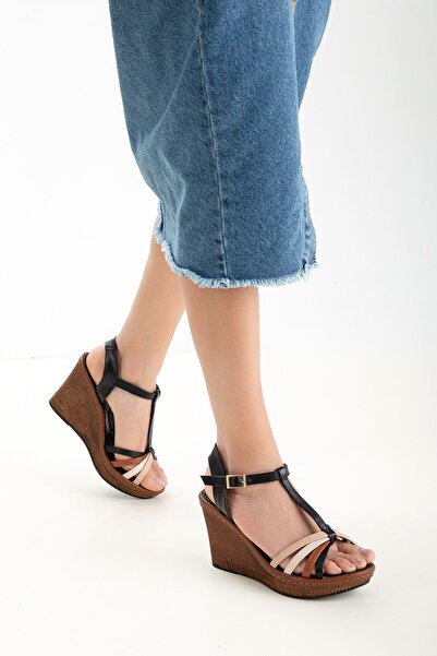 Ayakkabı Frekansı Austin Kadın Dolgu Taban Sandalet Siyah